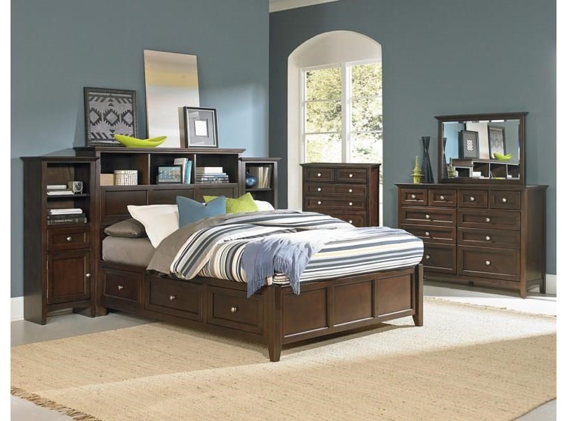 4P0164143 Queen Pedestal Bed with Bookcase Headboard and Piers
